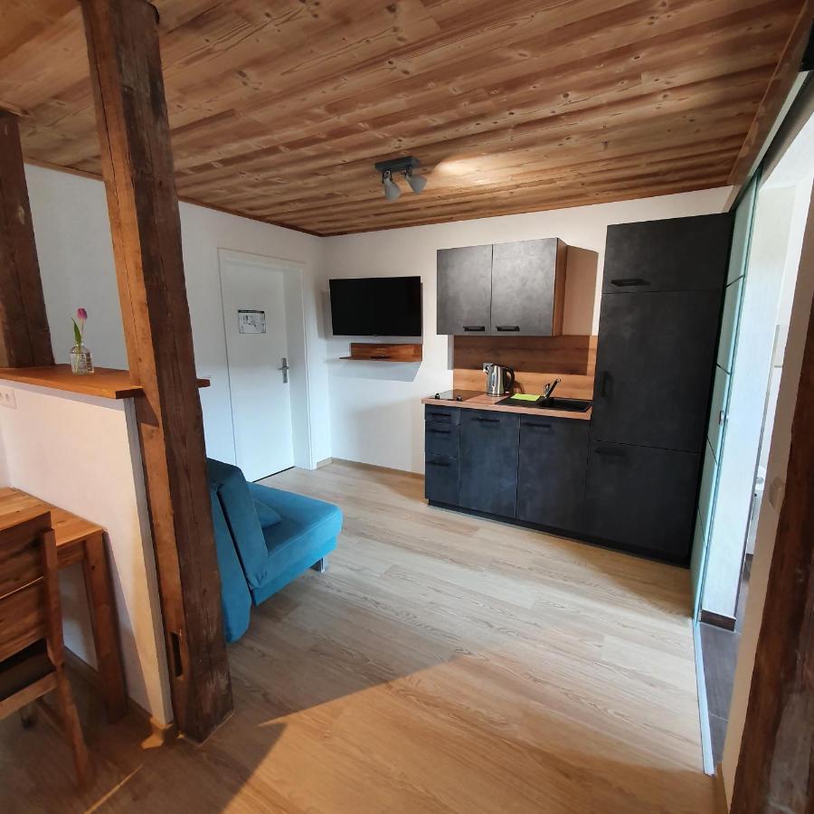 Alte Backstube - Ferienwohnung Huettenstube Und Ferienzimmer Auszeit Erkenbrechtsweiler Luaran gambar
