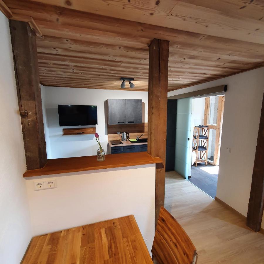Alte Backstube - Ferienwohnung Huettenstube Und Ferienzimmer Auszeit Erkenbrechtsweiler Luaran gambar
